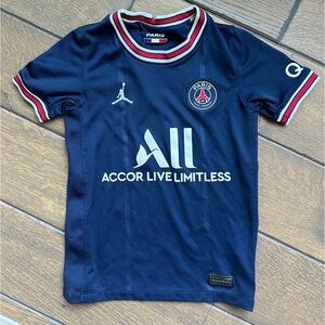 NWOT Paris Saint-Germain PSG Home football shirt 21-22' Jersey Jordan Young XS
